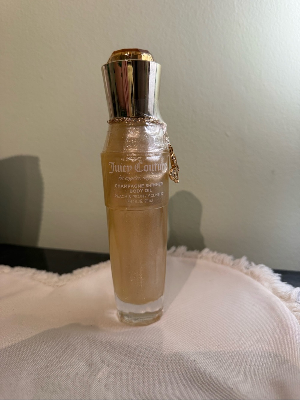 Juicy Couture Champagne Shimmer Body Oil - Gold
